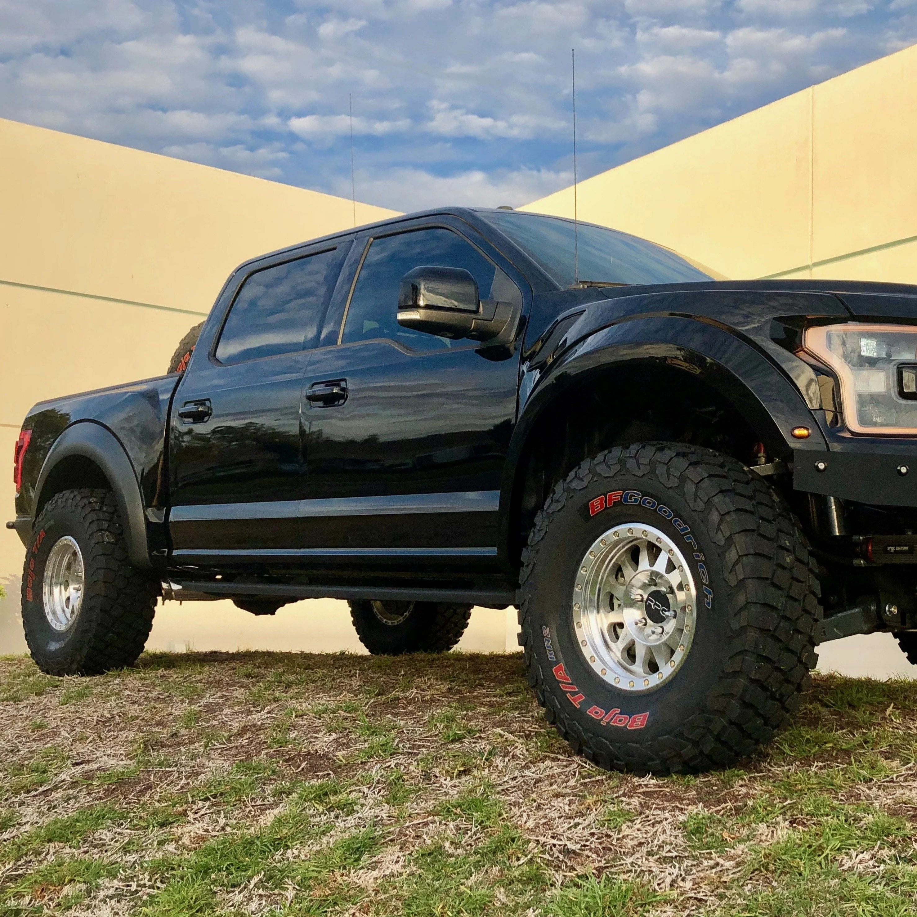 2017-2020 Ford Raptor Fenders - Image 13