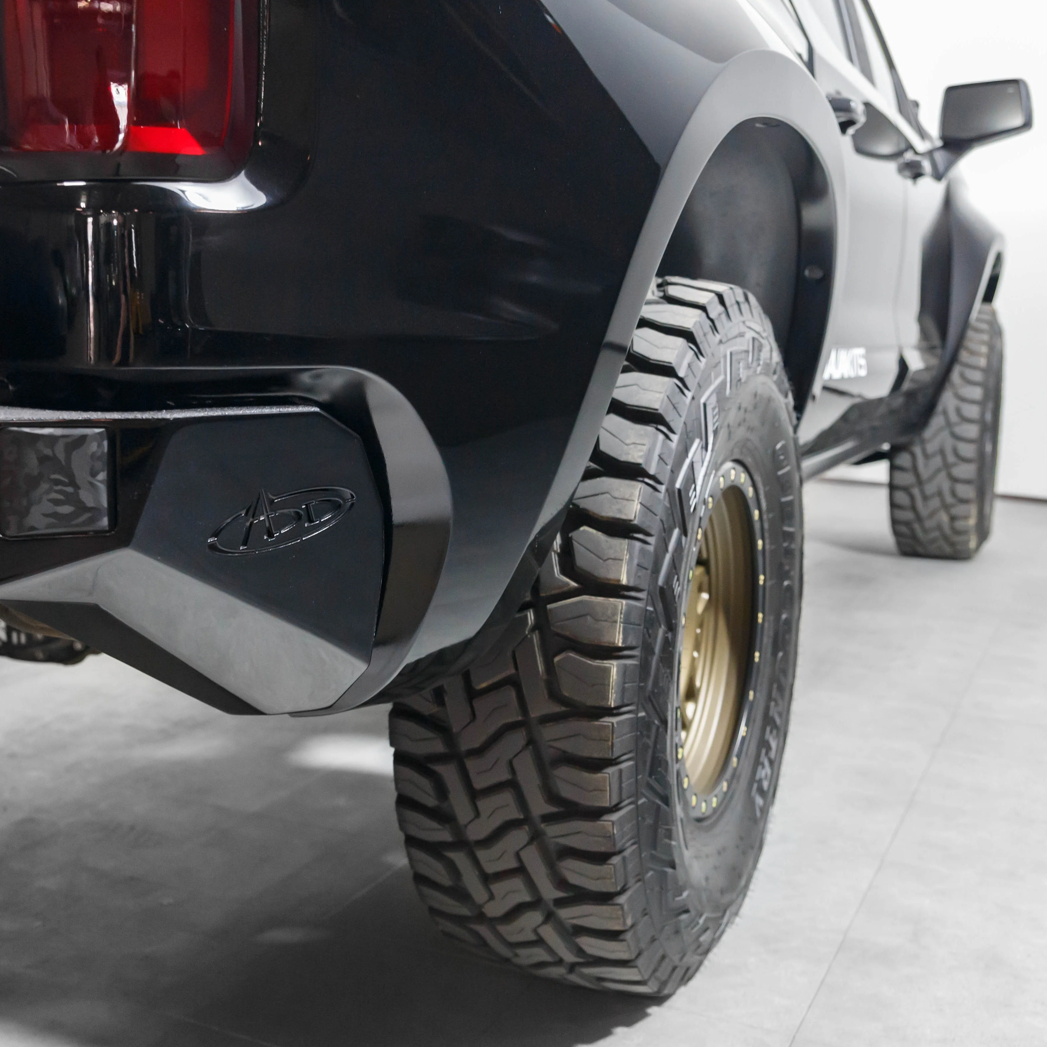 2019-2026 Chevrolet Silverado Fenders - Image 5