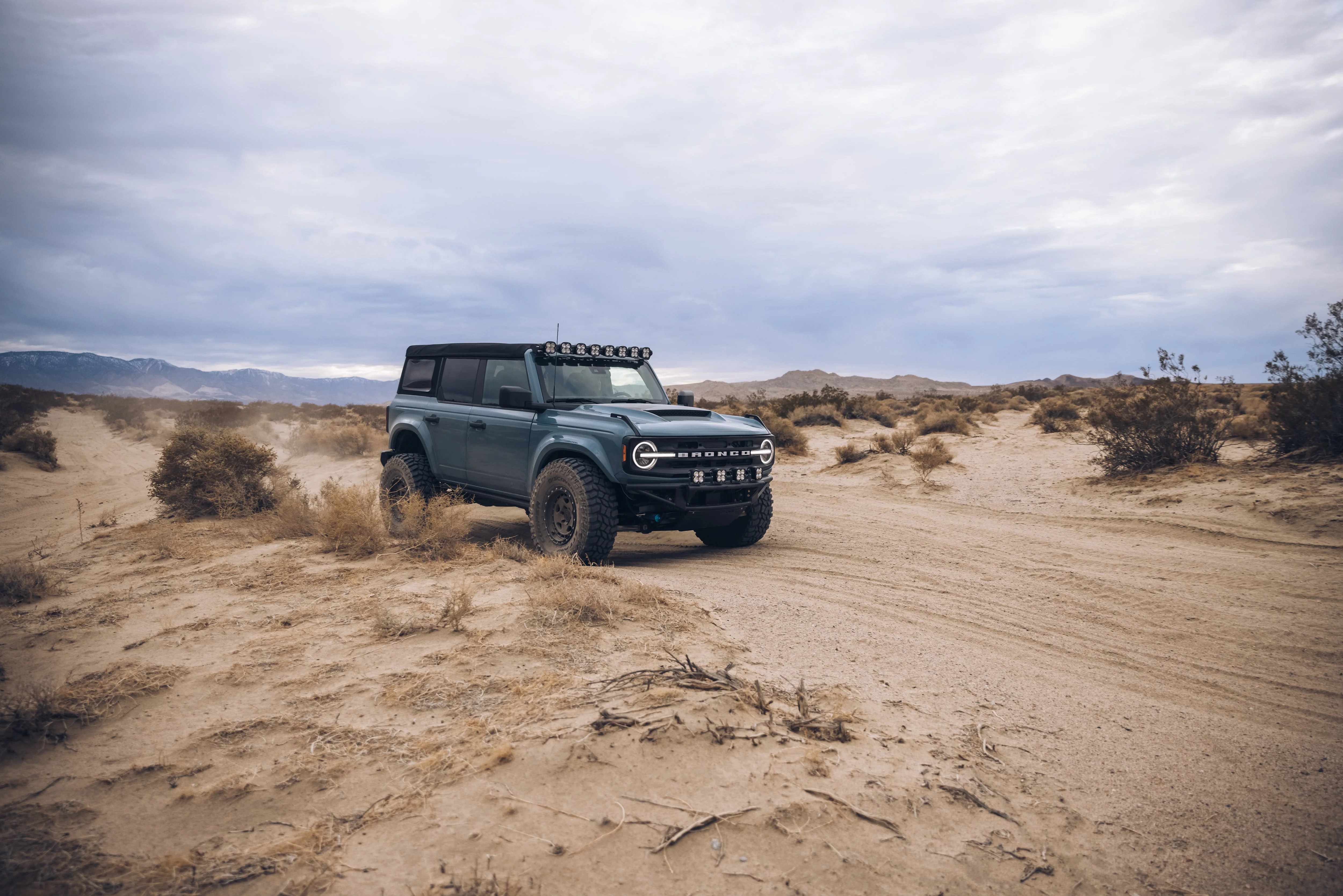 ADV Fiberglass 2021 Ford - Image 11