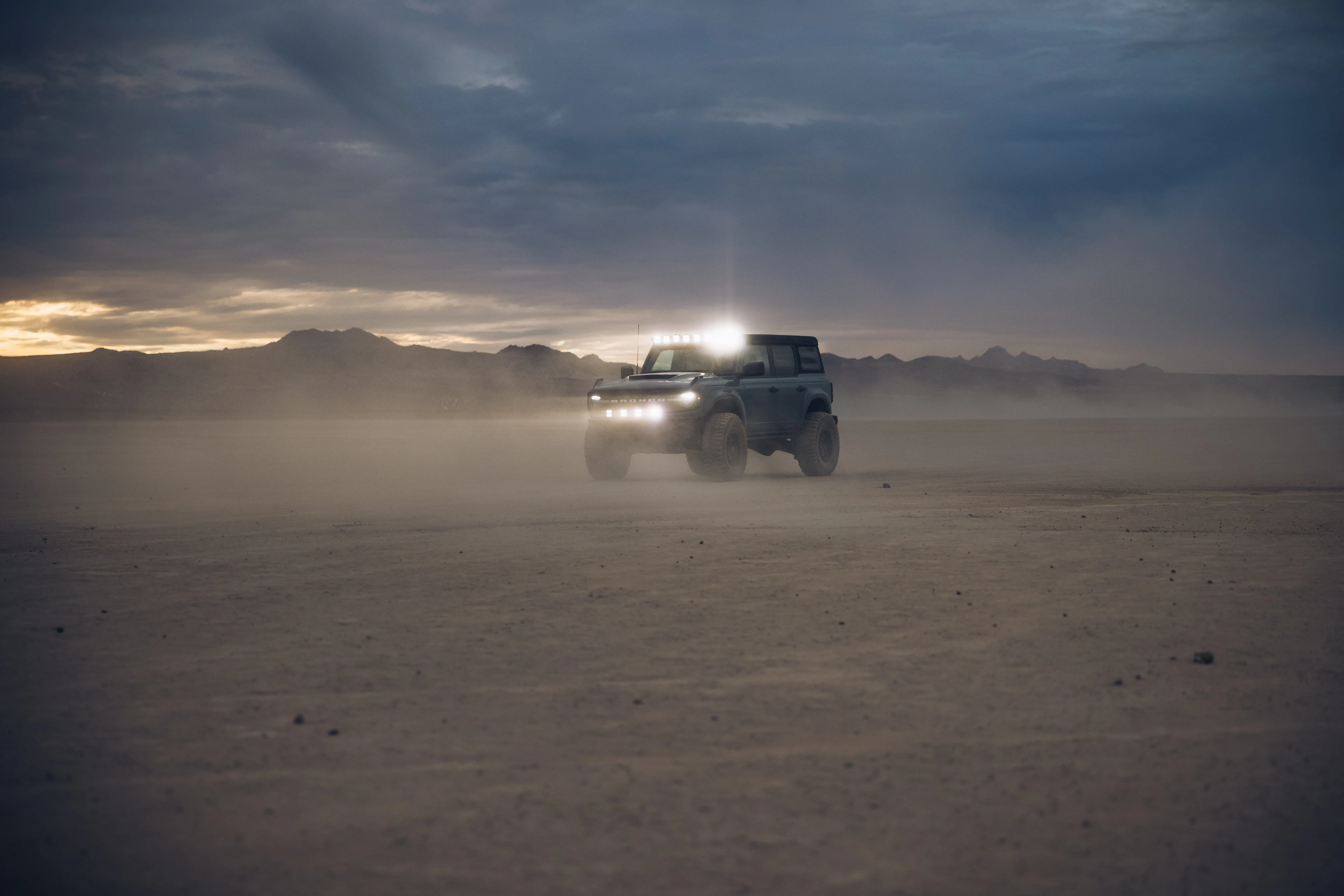 ADV Fiberglass 2021 Ford - Image 40