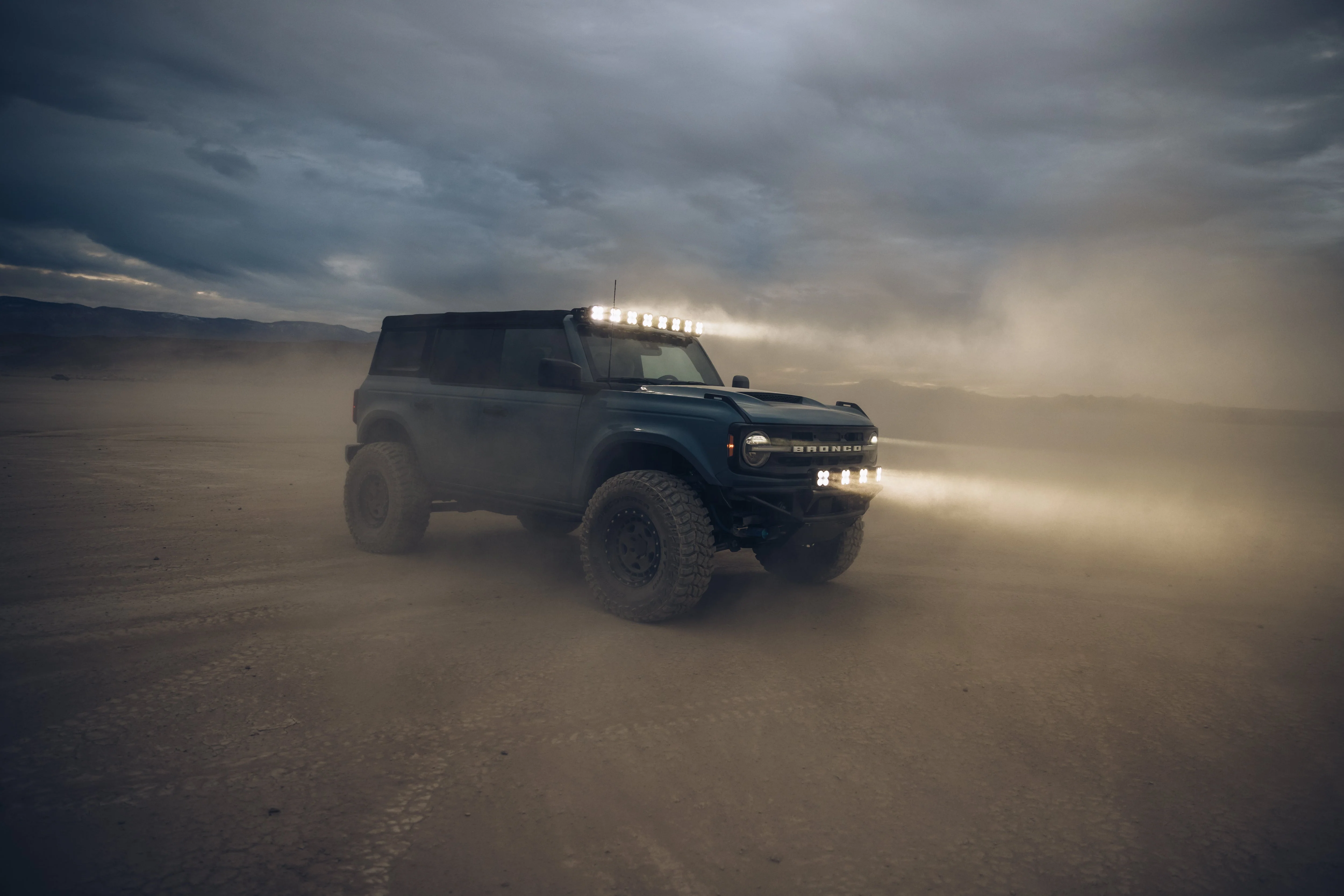 ADV Fiberglass 2021 Ford - Image 42