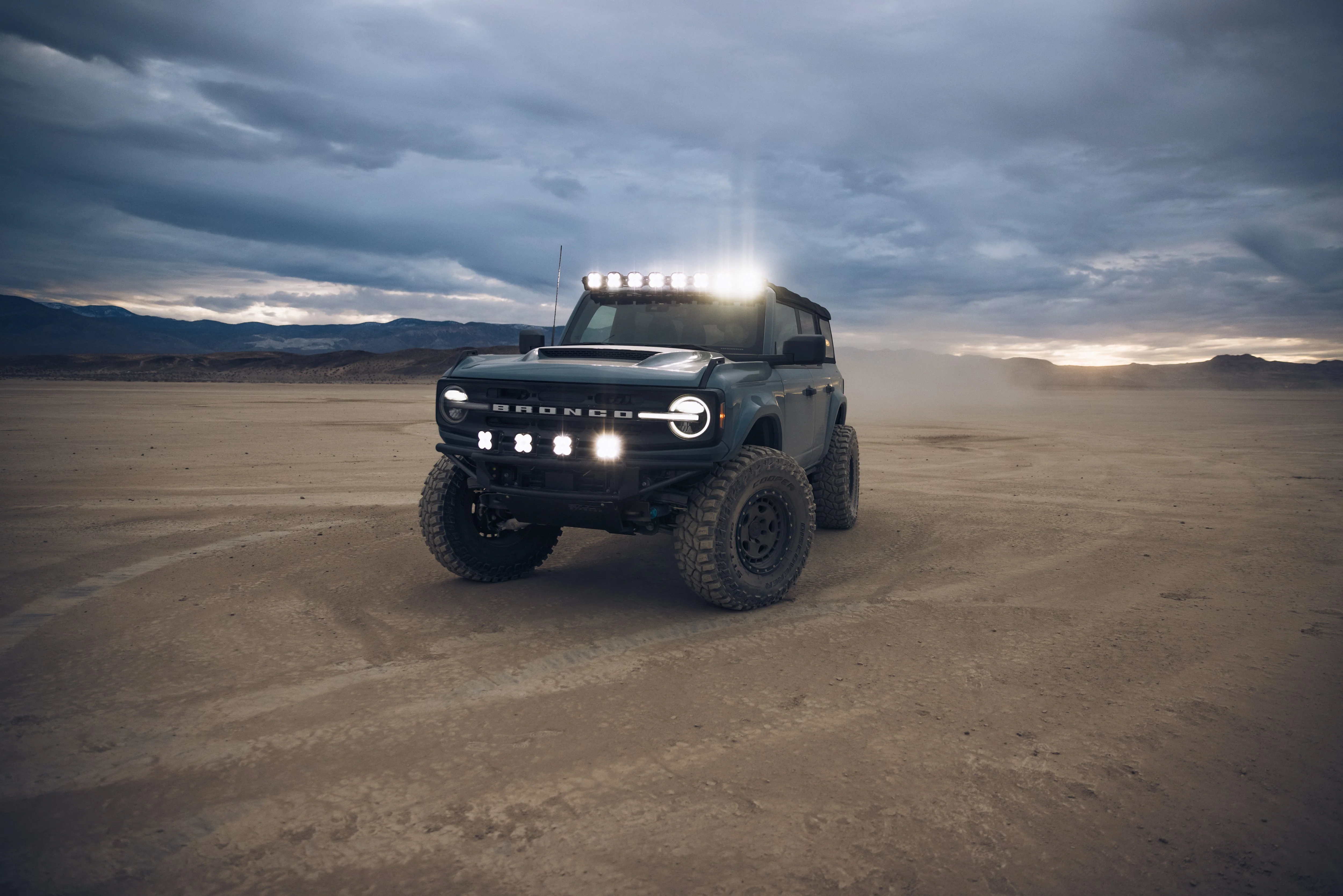 ADV Fiberglass 2021 Ford - Image 45