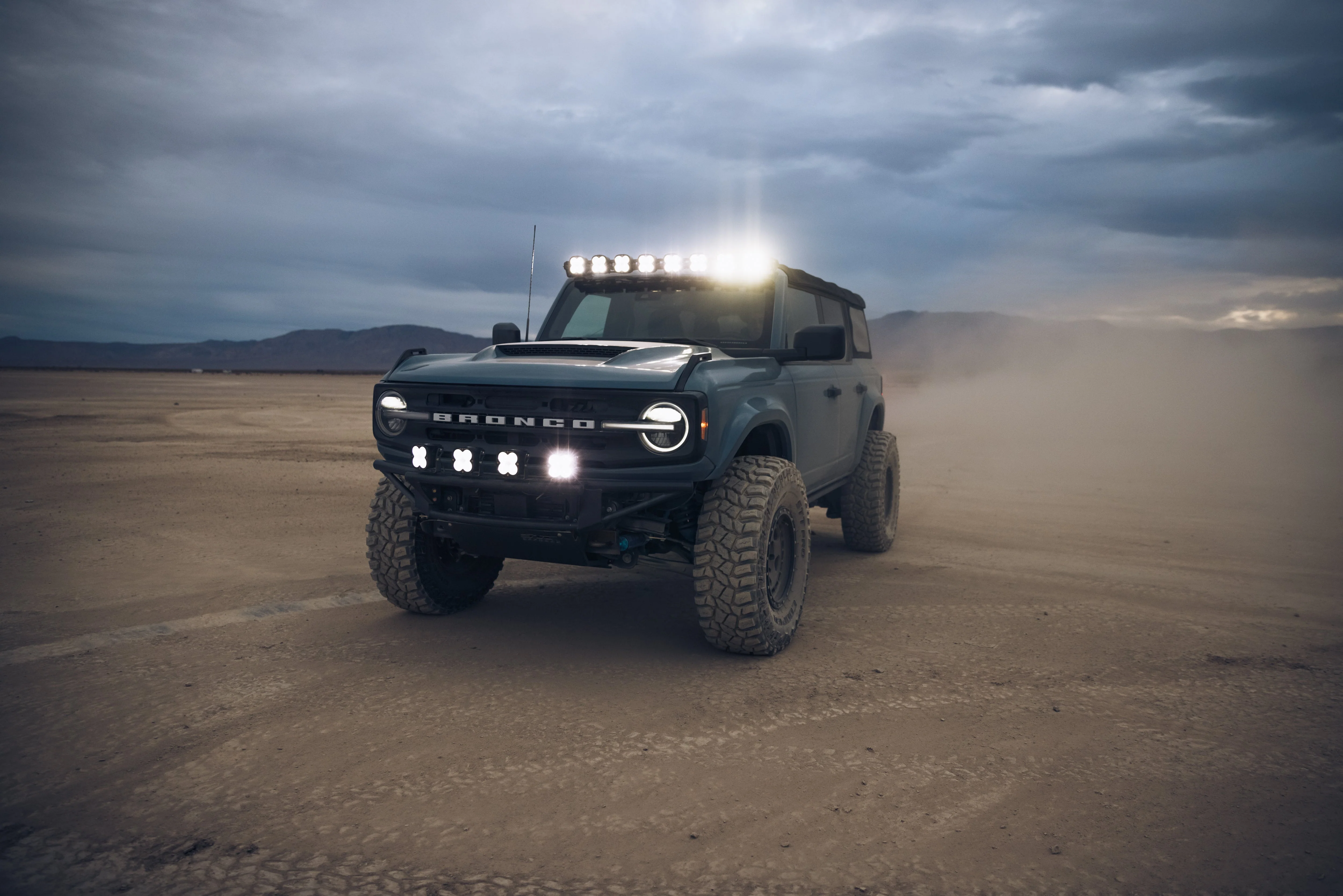 ADV Fiberglass 2021 Ford - Image 46