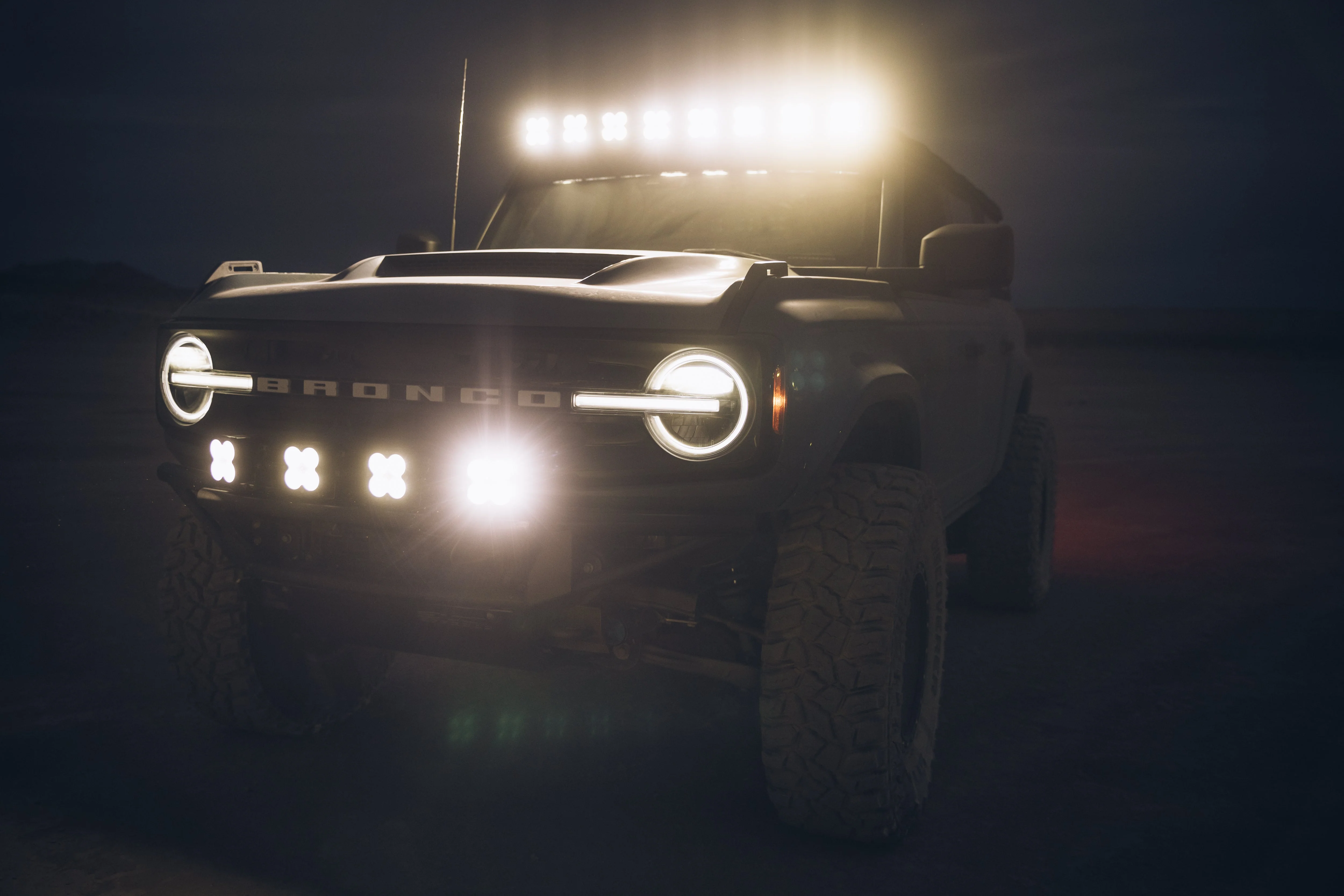 ADV Fiberglass 2021 Ford - Image 58