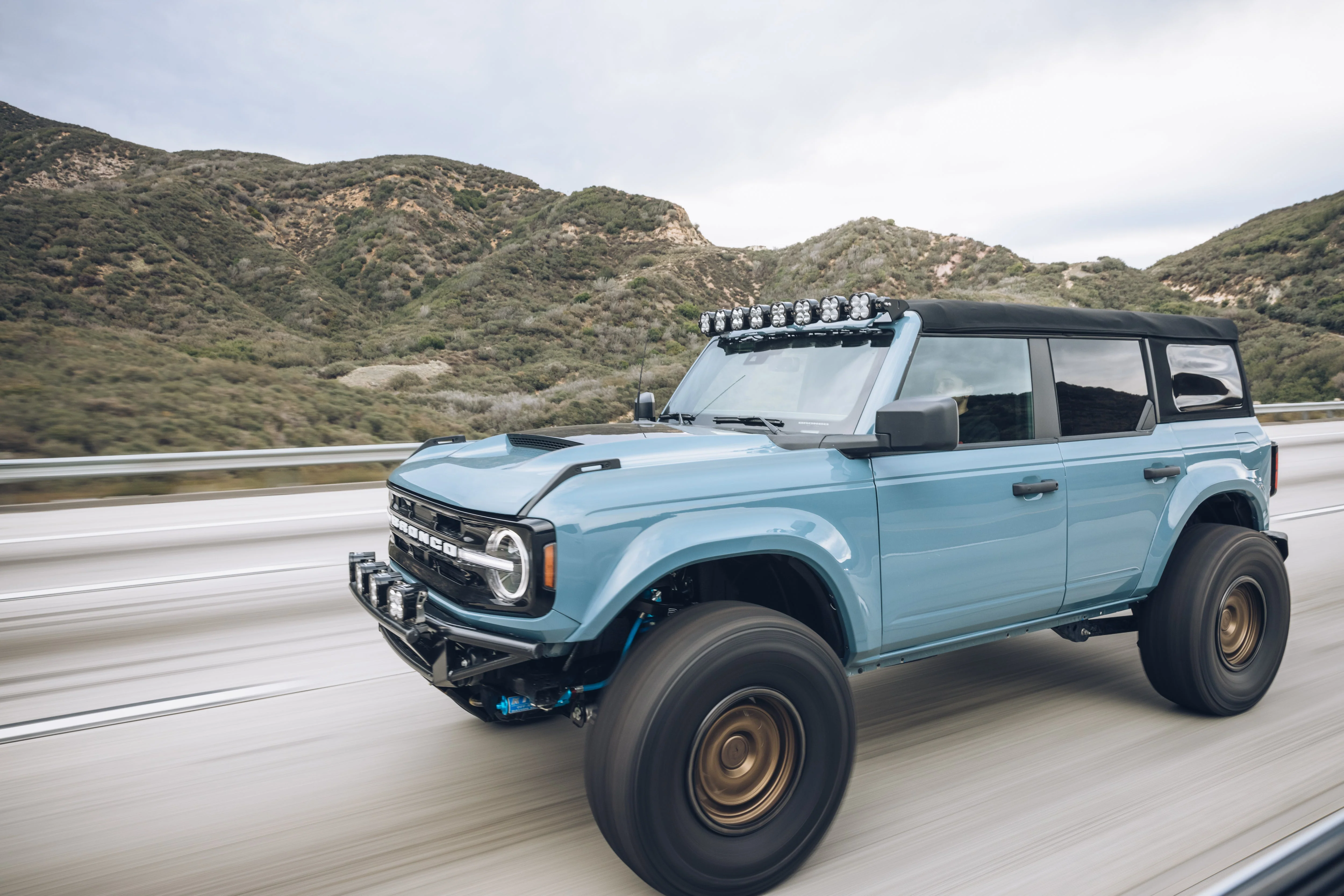 ADV Fiberglass 2021 Ford - Image 60