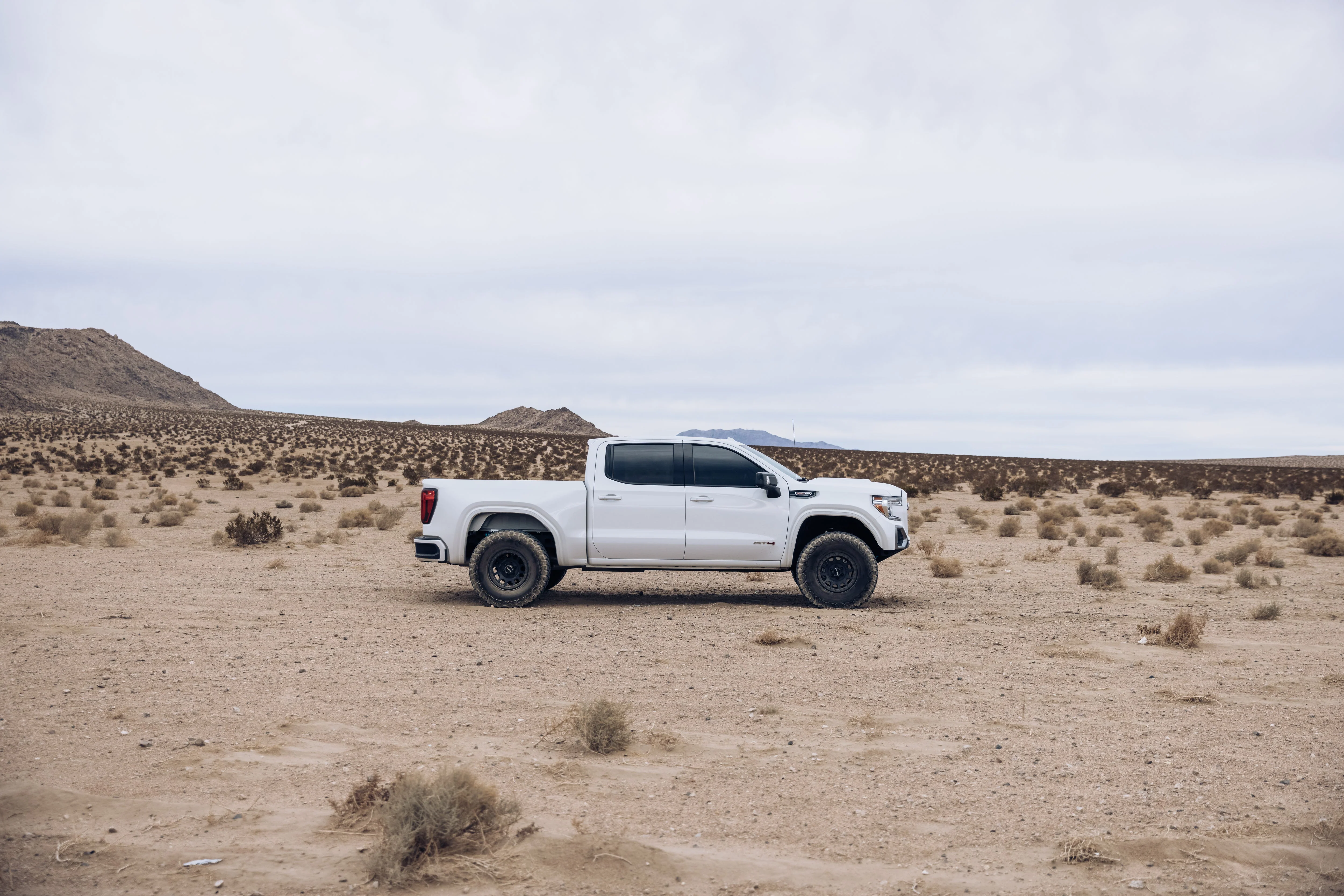 Eric Hardin's 2019 GMC Sierra - Image 10