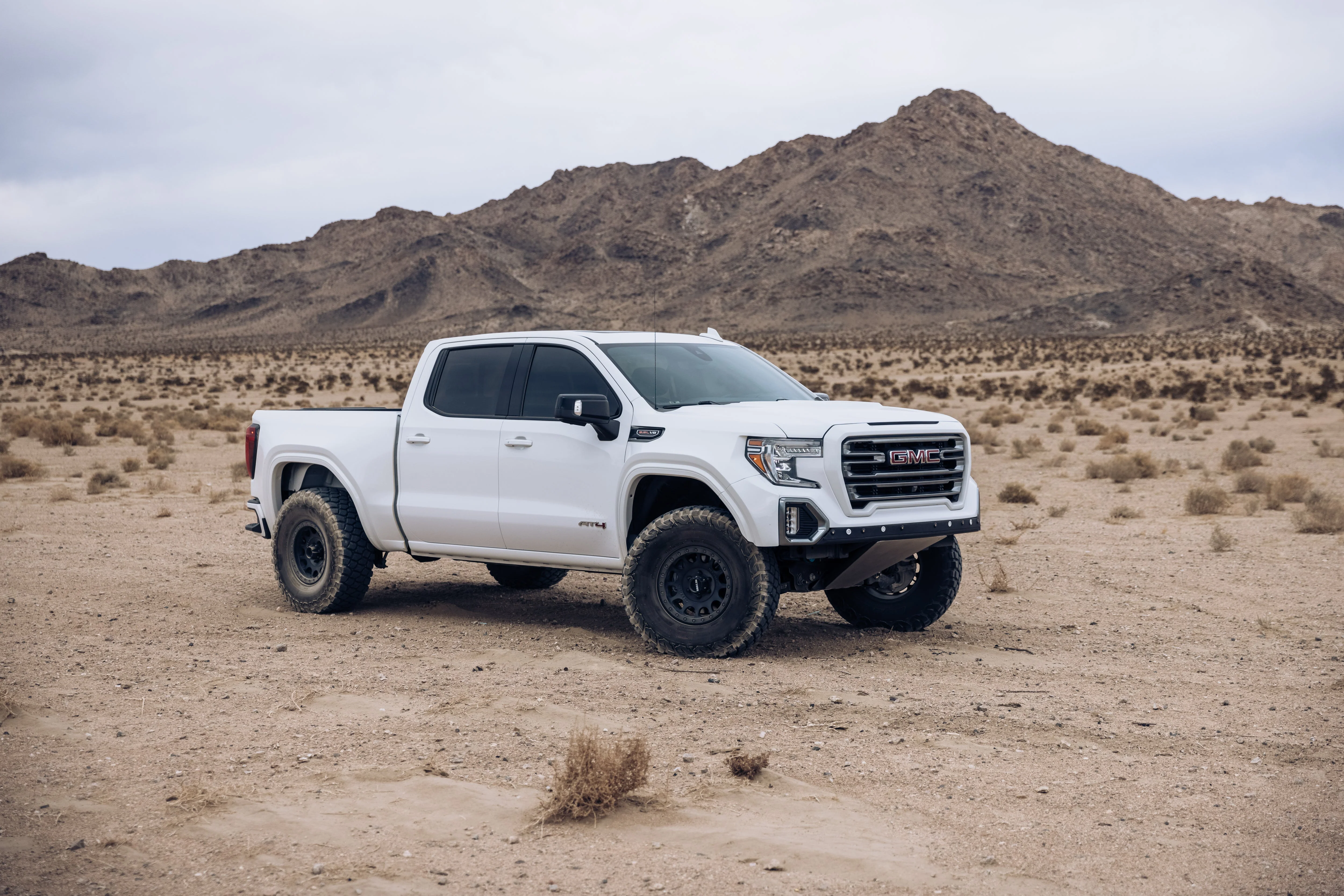 Eric Hardin's 2019 GMC Sierra - Image 9